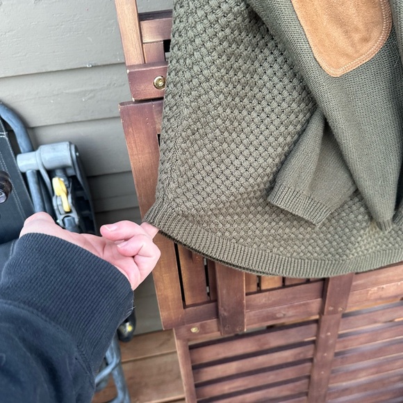 Rugby elbows green knit thin long sleeve sweater - Picture 4 of 10